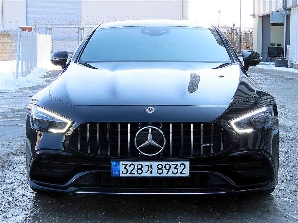 Mercedes Benz AMG GT