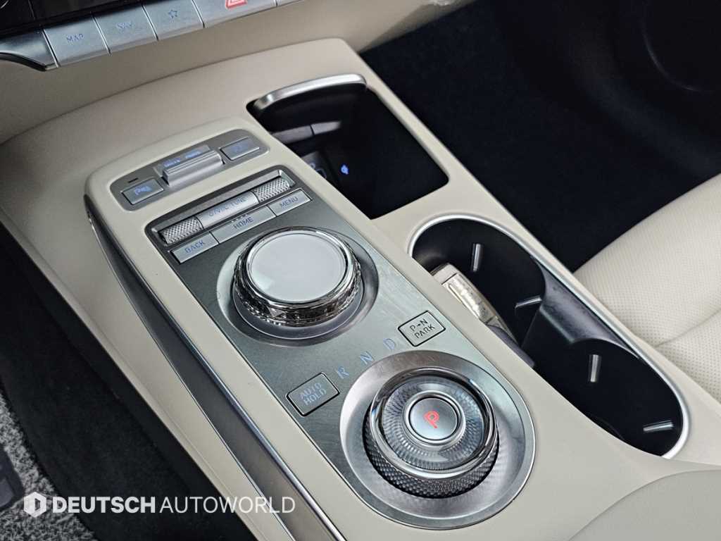 Genesis GV70 - Vista 9