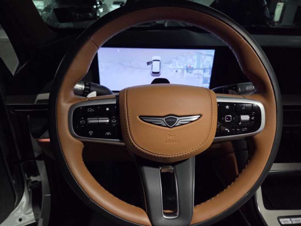 Genesis GV80 - Vista 8