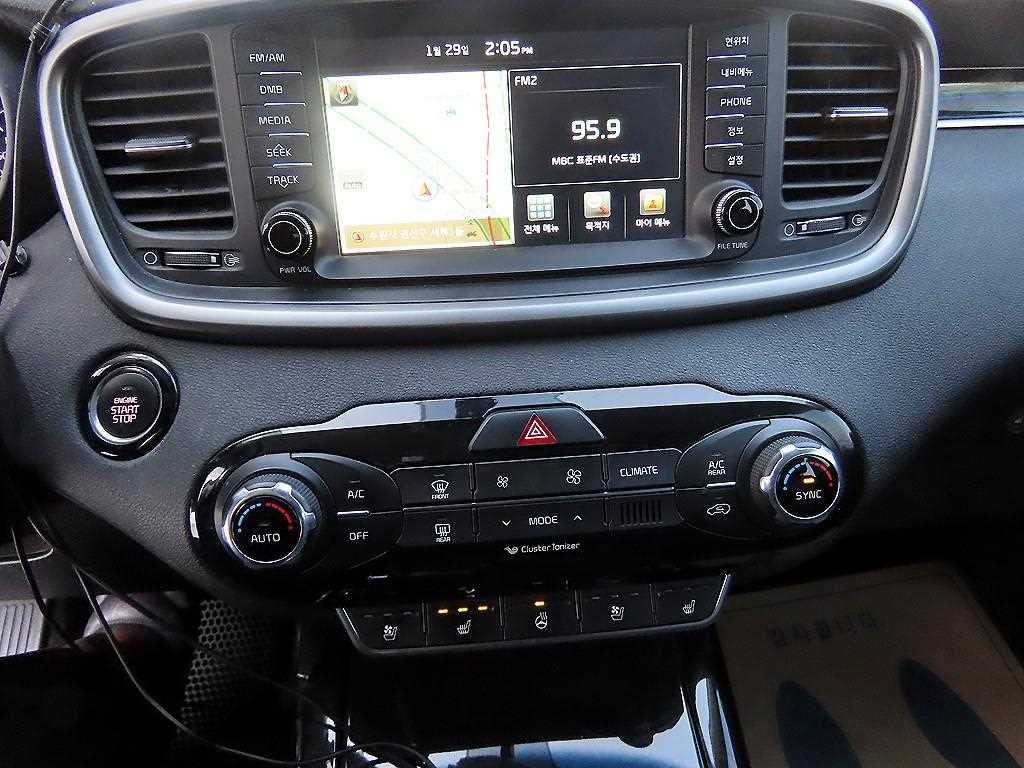 KIA Sorento - Vista 11