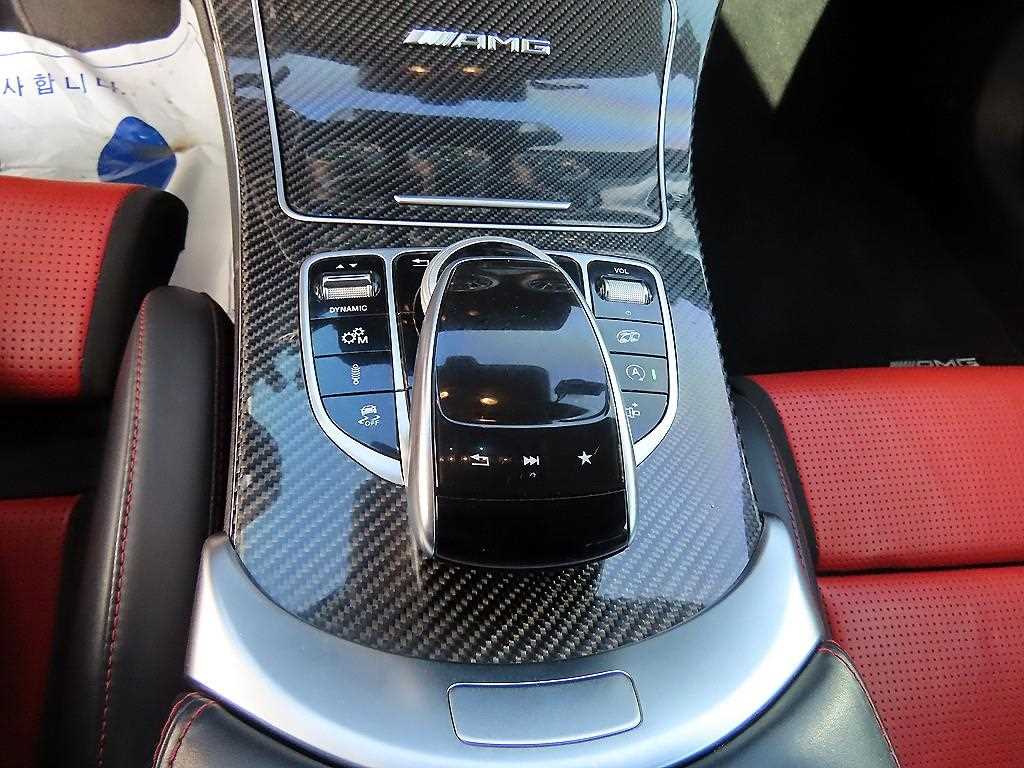 Mercedes Benz C Class 2018 Negro - Importación desde Corea - HF Imports Iquique - Foto 13