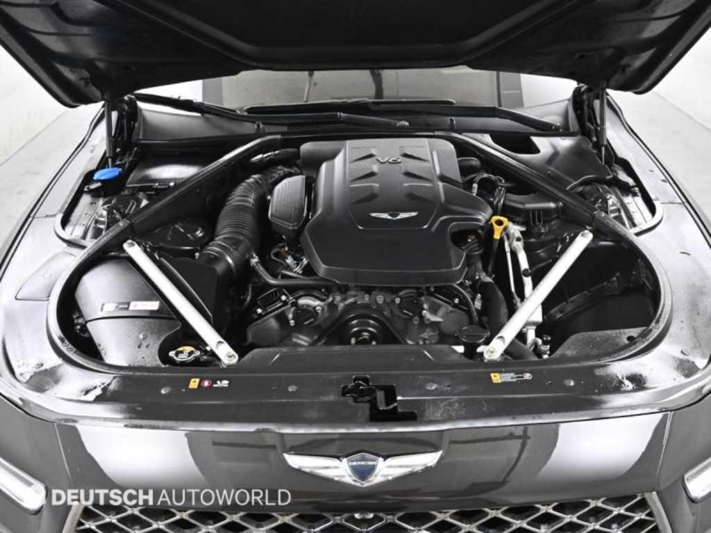 Genesis G90 - Vista 6