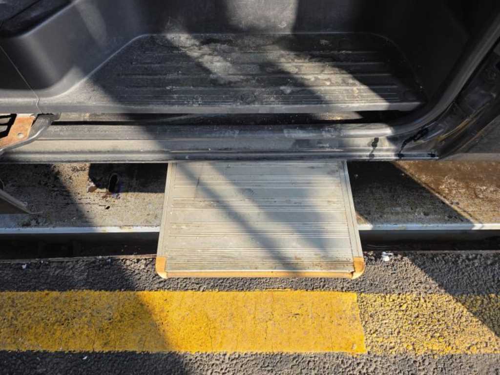 HYUNDAI Solati 2022 Negro - Importación desde Corea - HF Imports Iquique - Foto 19