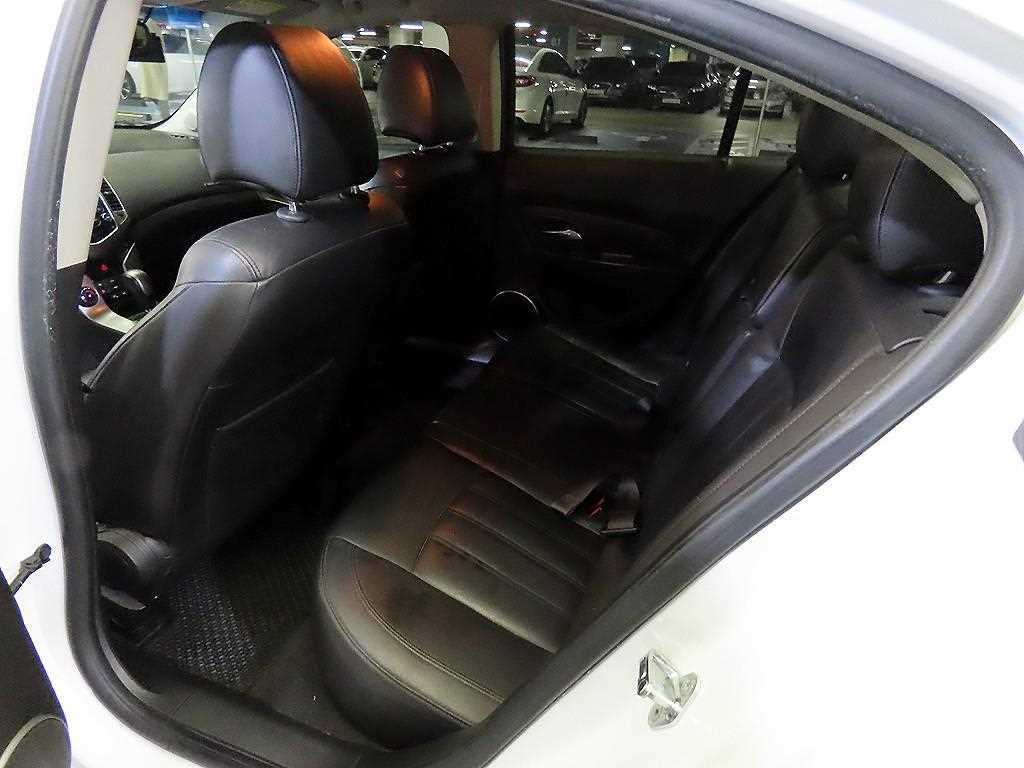 Chevrolet Cruise - Vista 7