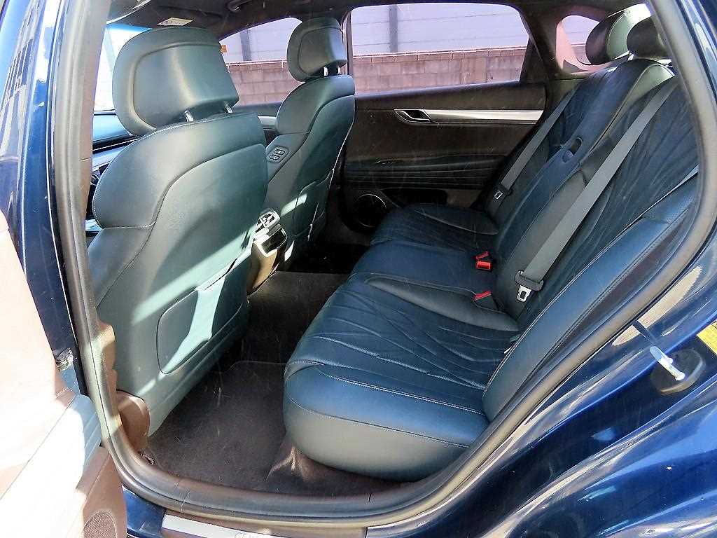 Genesis G80 - Vista 6