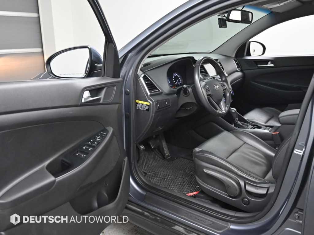 HYUNDAI Tucson - Vista 11