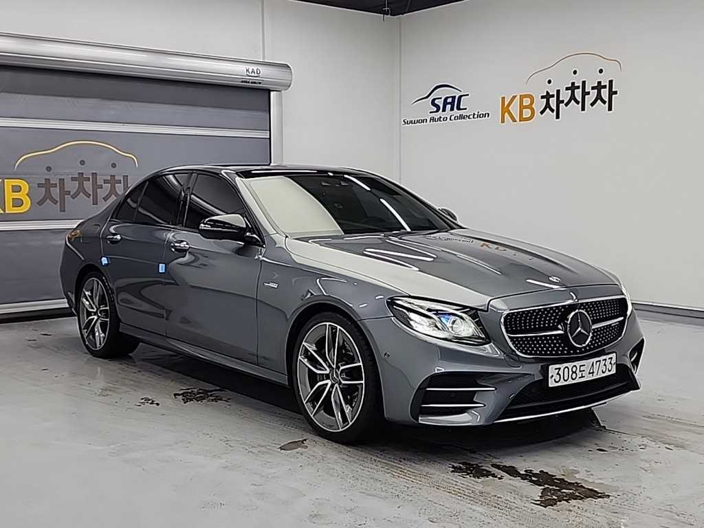 Mercedes Benz E class - Vista 4