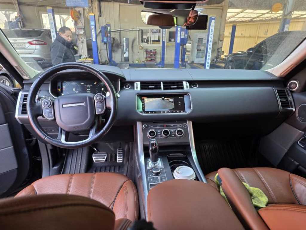 Land Rover Range Rover Sports - Vista 6