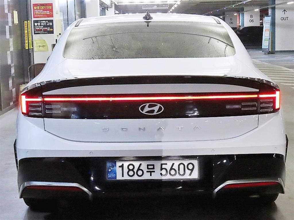 HYUNDAI Sonata - Vista 5