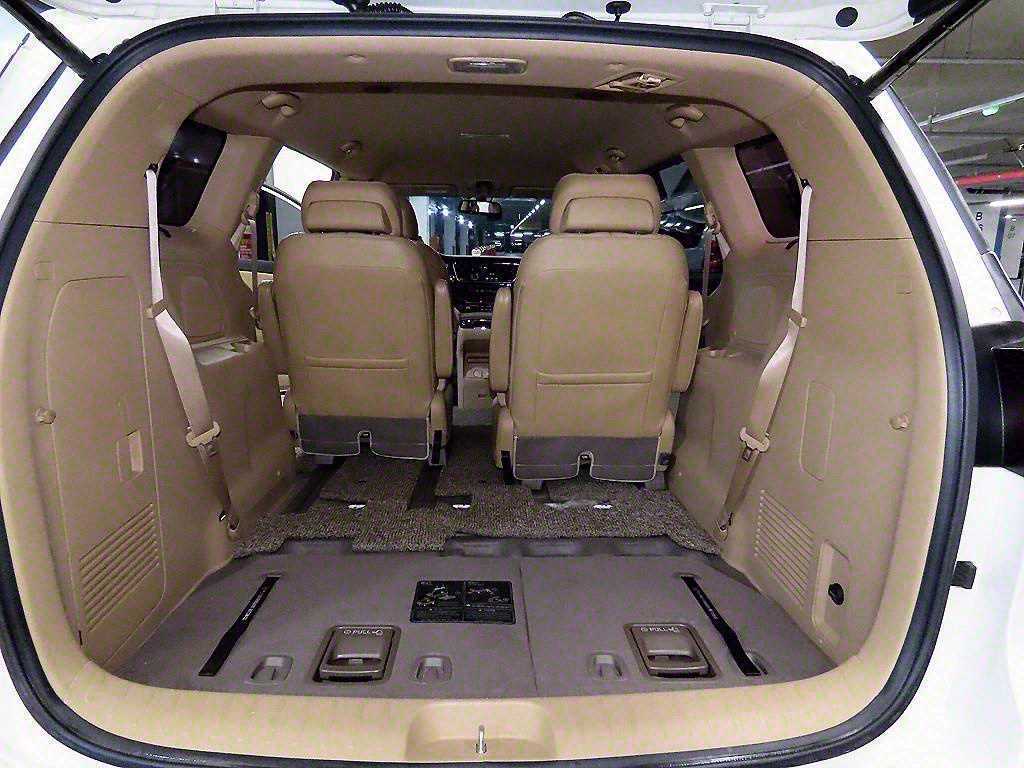 KIA Carnival 2016 Blanco - Importación desde Corea - HF Imports Iquique - Foto 16