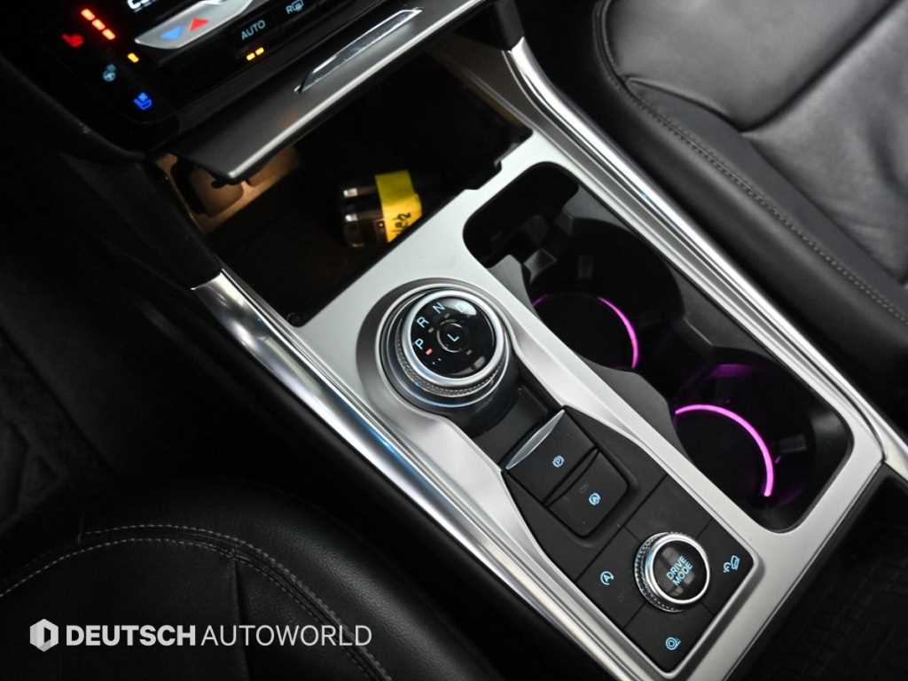 Ford Explorer - Vista 9