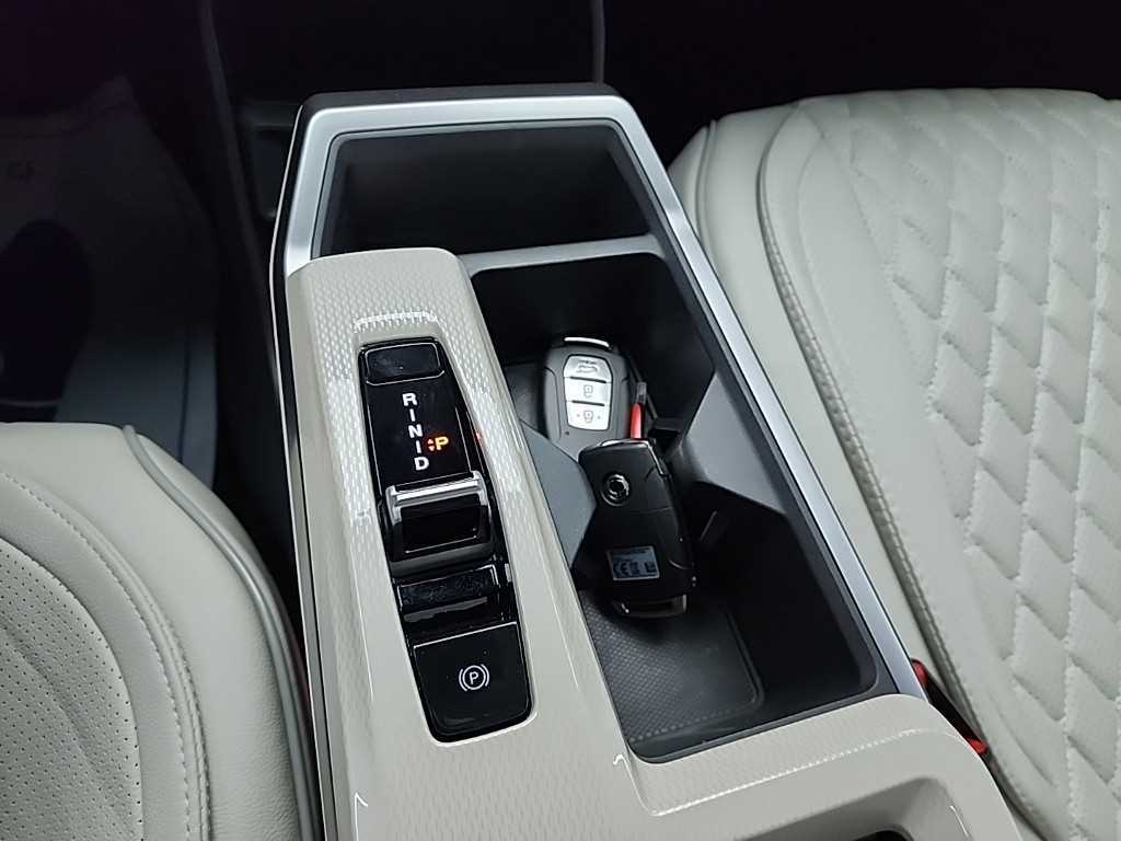 Ssangyong Torres - Vista 9