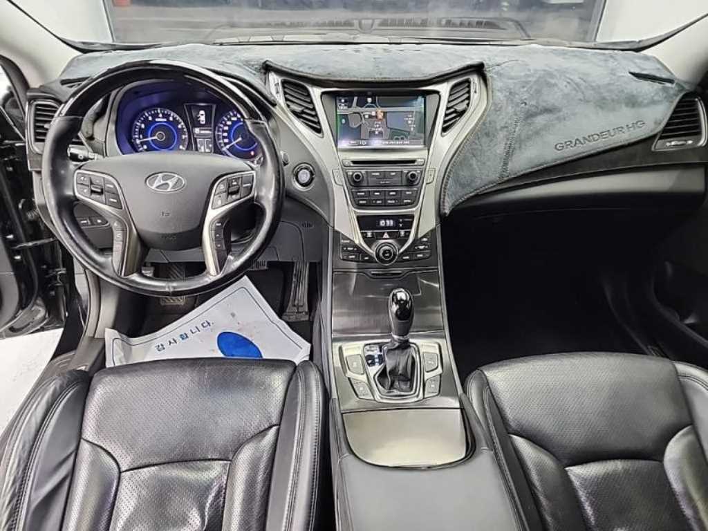 HYUNDAI Grandeur - Vista 7