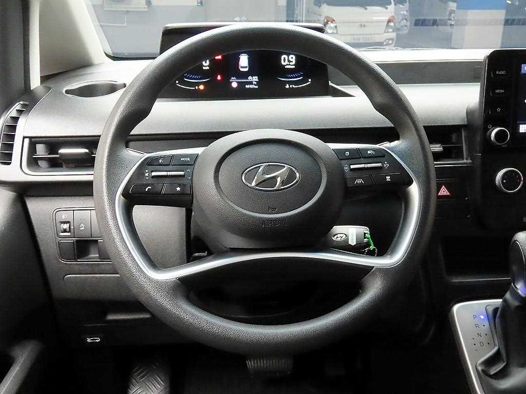 HYUNDAI Staria - Vista 7