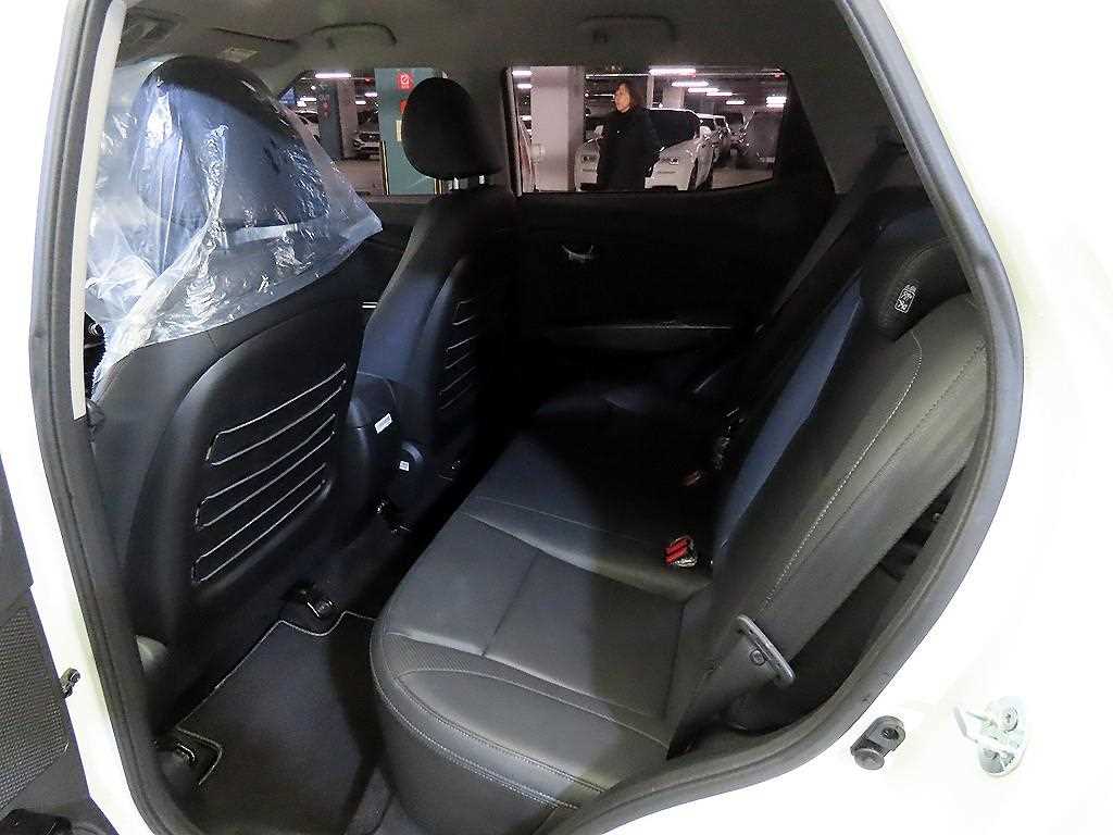 Ssangyong Tivoli - Vista 7