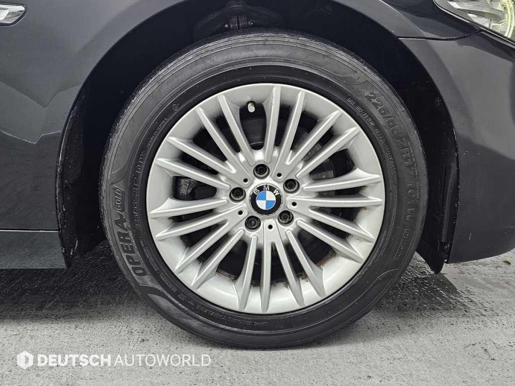 BMW 5 Series - Vista 5