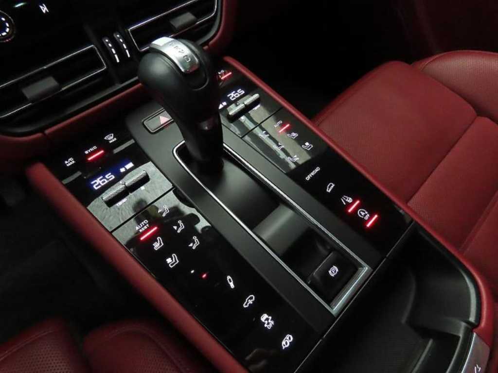 Porsche Macan - Vista 12