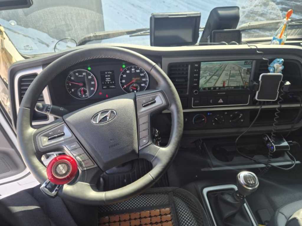 medium and large cargo truck 2024 Blanco - Importación desde Corea - HF Imports Iquique - Foto 15