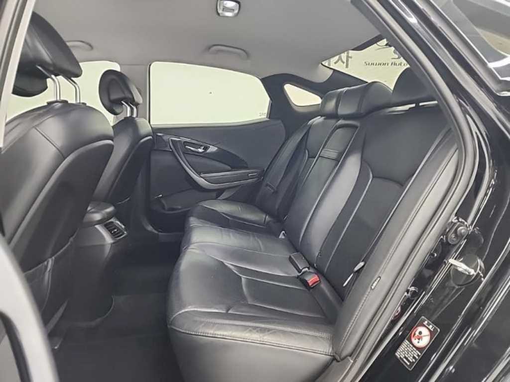 HYUNDAI Grandeur - Vista 12