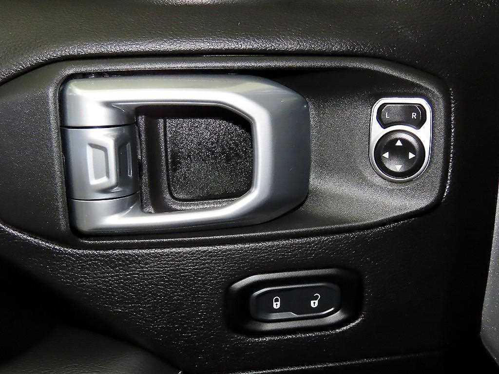 Jeep Wrangler 2020 Plateado - Importación desde Corea - HF Imports Iquique - Foto 14