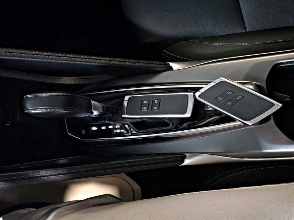 SAMSUNG QM6 2020 Blanco - Importación desde Corea - HF Imports Iquique - Foto 17