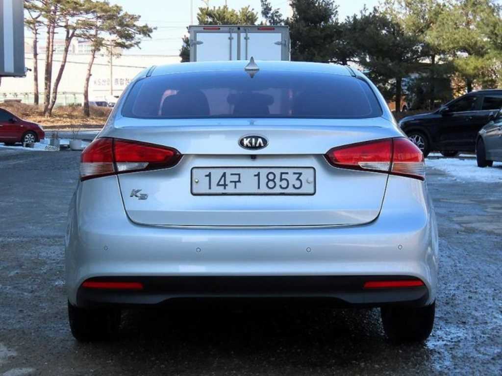 KIA K3 2017 Plateado - Importación desde Corea - HF Imports Iquique - Foto 20
