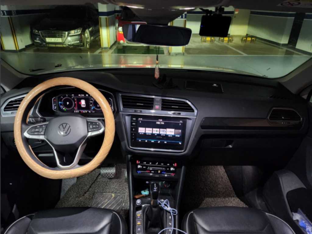 Volkswagen Tiguan - Vista 9