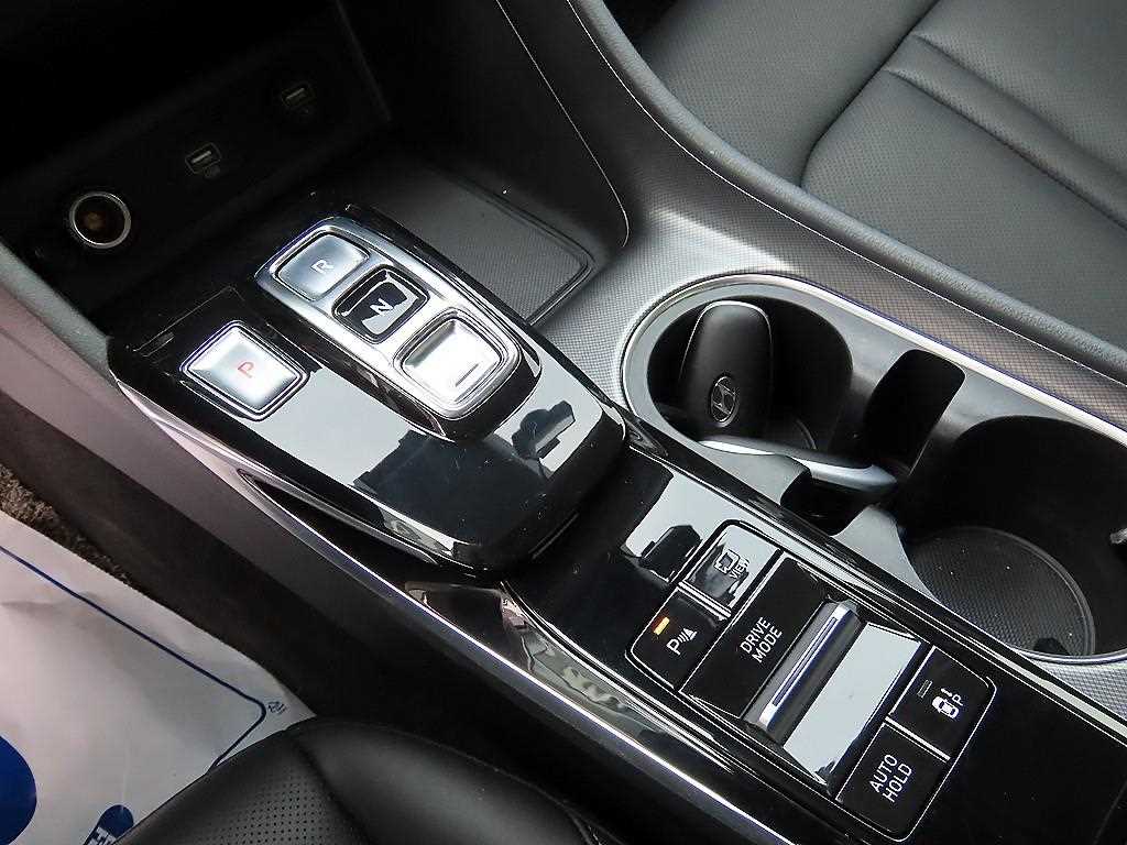 HYUNDAI Sonata - Vista 10