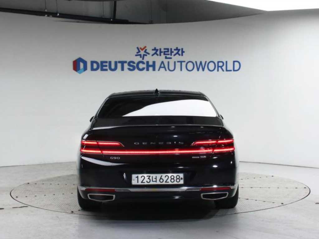 Genesis G90 - Vista 4