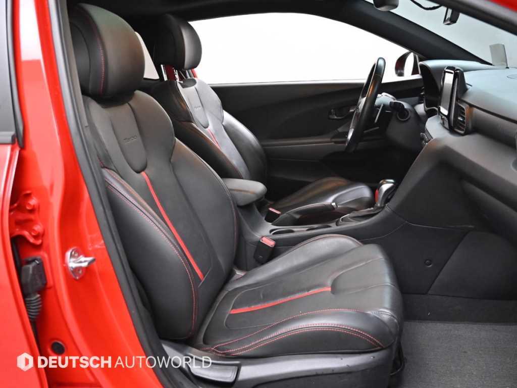 HYUNDAI Veloster - Vista 10