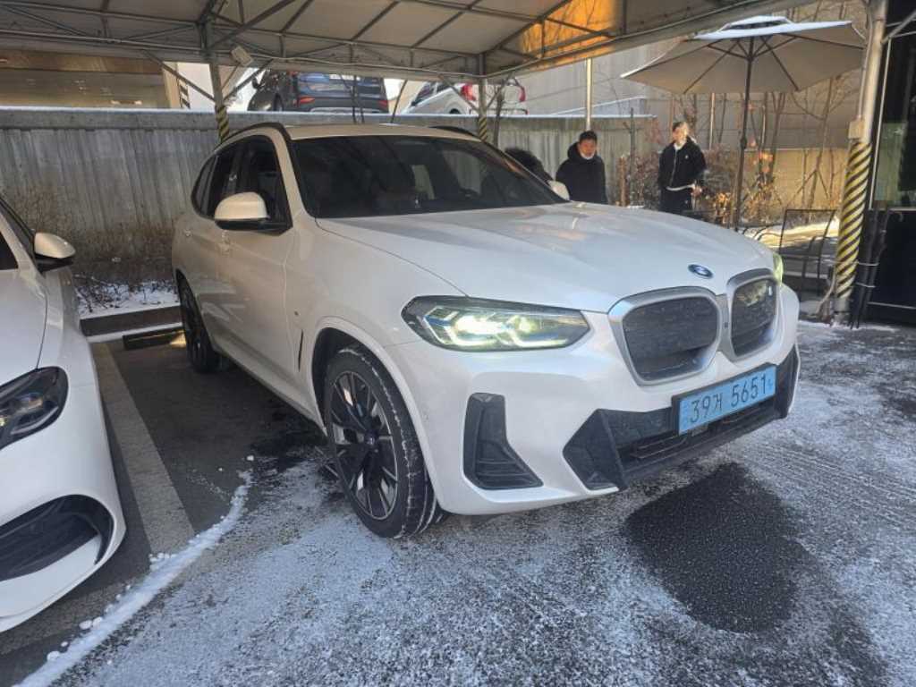 BMW iX3 - Vista 2