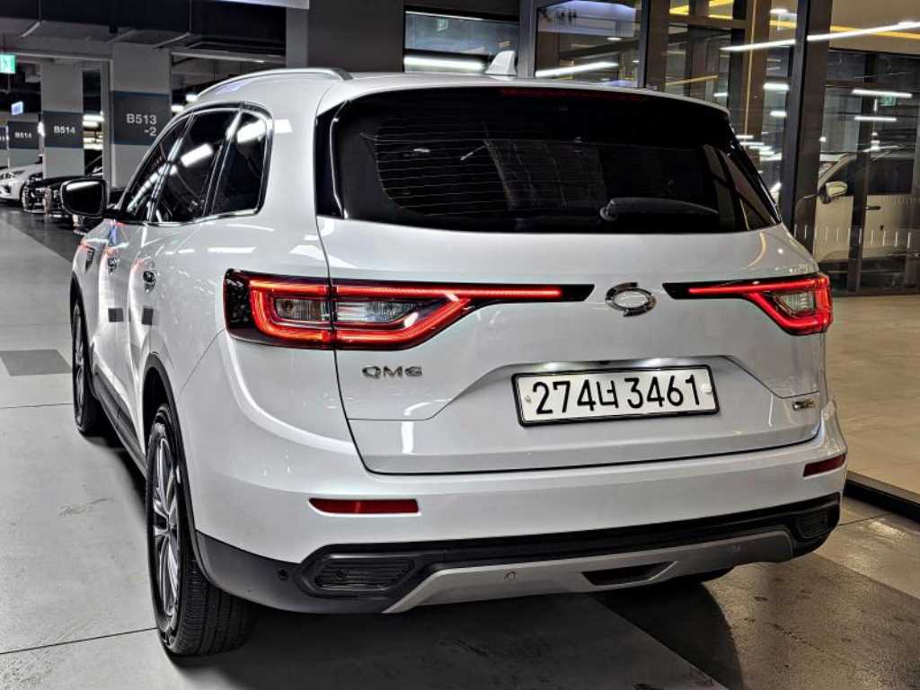 SAMSUNG QM6 - Vista 5