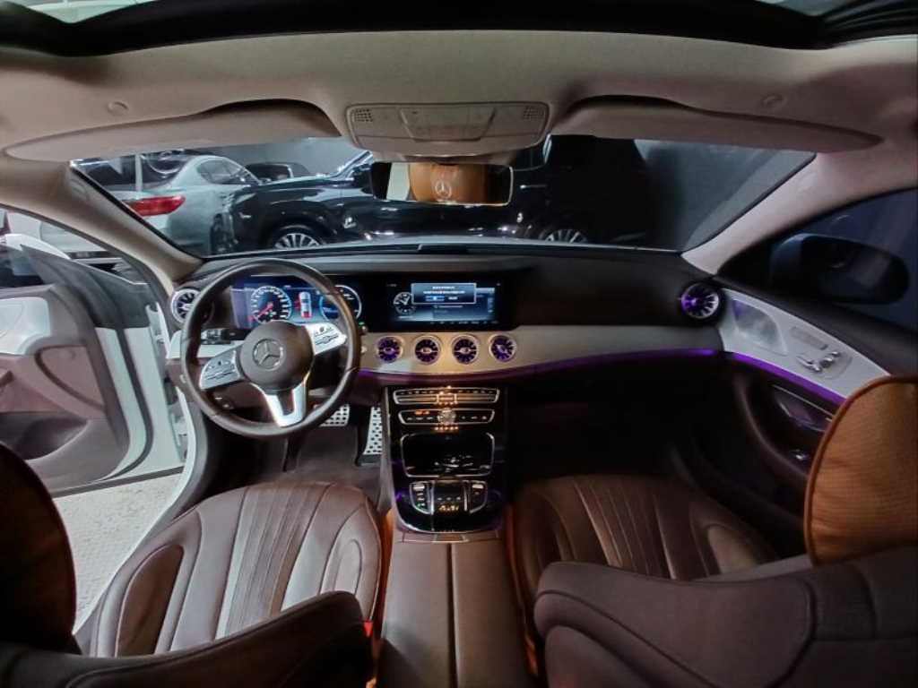 Mercedes Benz CLS Class - Vista 6