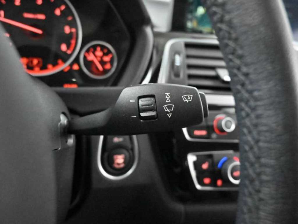 BMW 3 series 2017 Azul - Importación desde Corea - HF Imports Iquique - Foto 16