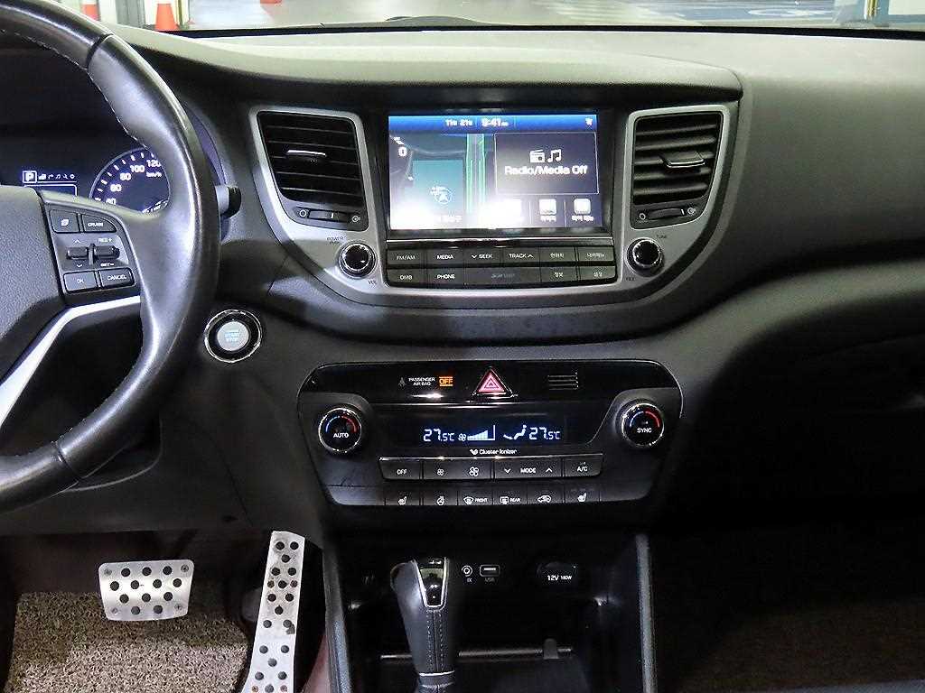 HYUNDAI Tucson - Vista 11