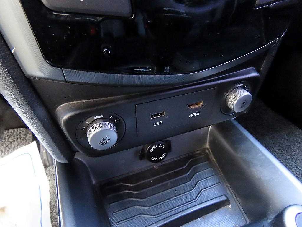 Ssangyong Tivoli 2018 Blanco - Importación desde Corea - HF Imports Iquique - Foto 14