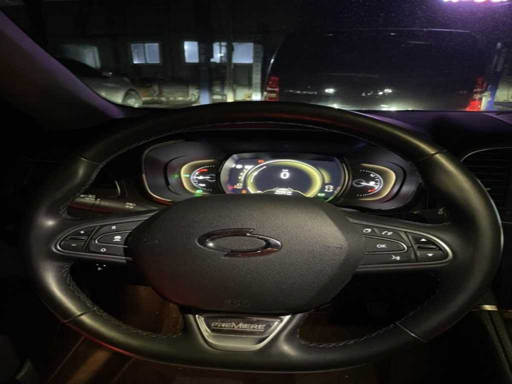 SAMSUNG QM6 - Vista 9