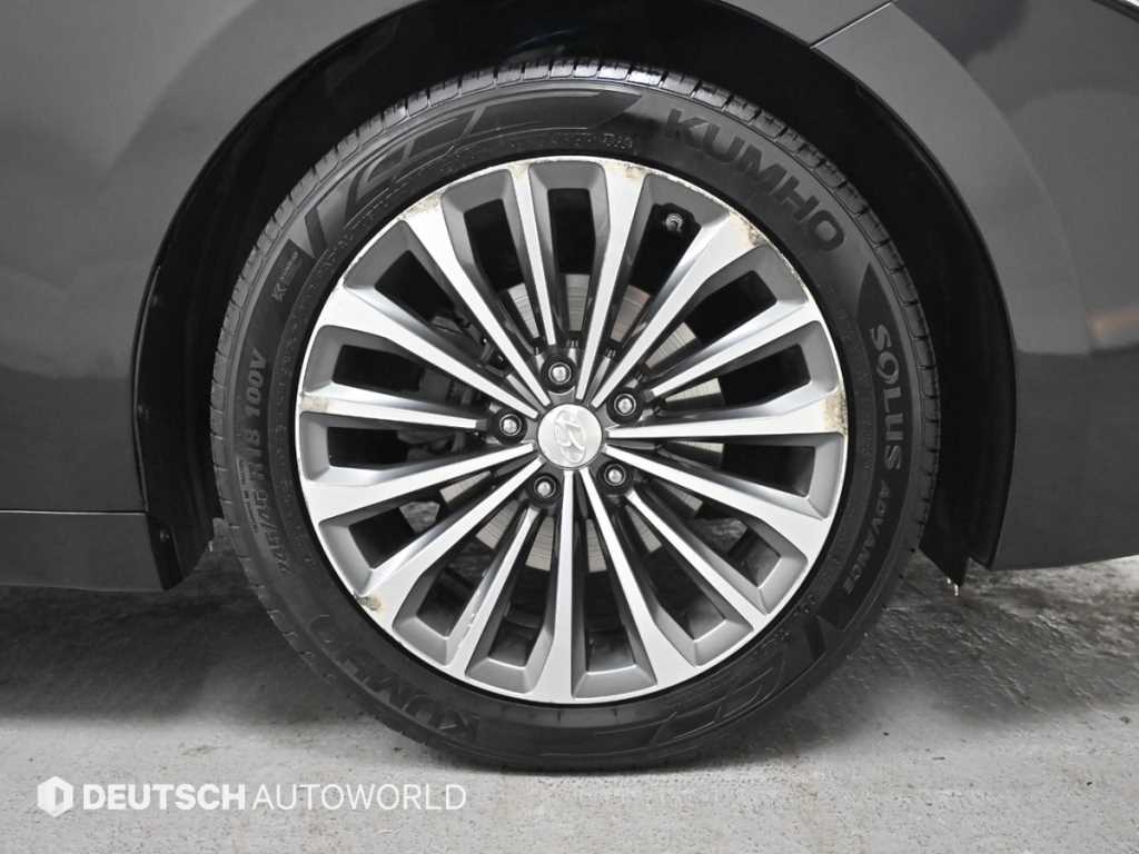 HYUNDAI Grandeur - Vista 5