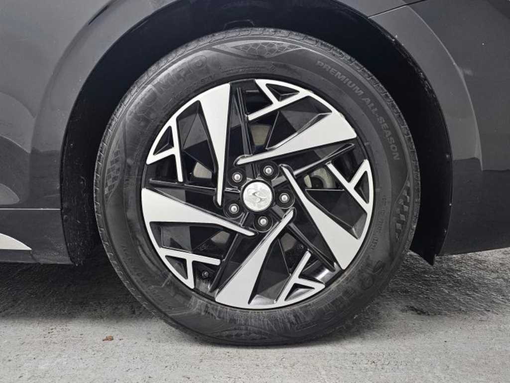 HYUNDAI Grandeur - Vista 5