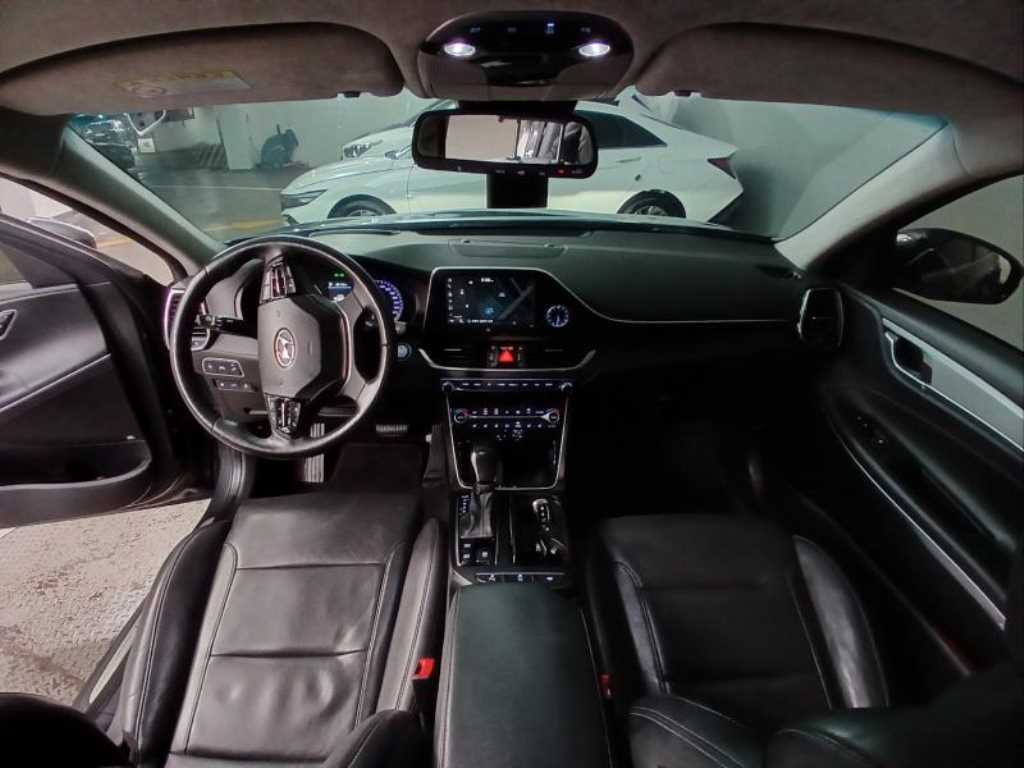 HYUNDAI Grandeur - Vista 5