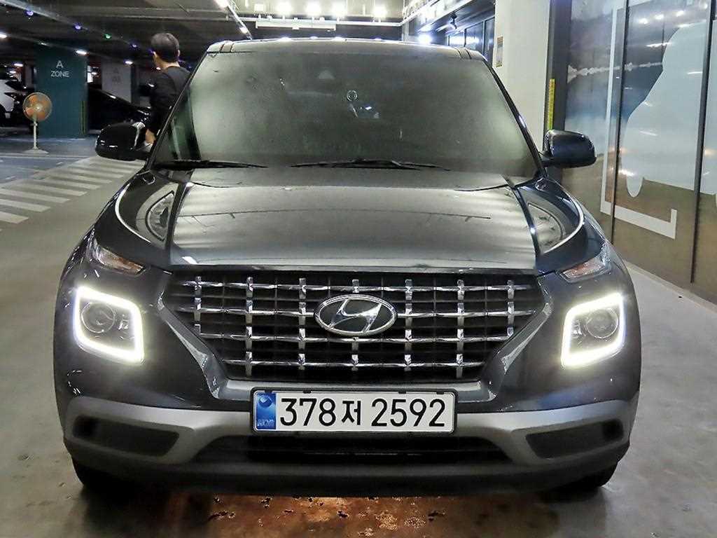 HYUNDAI Venue - Vista 2