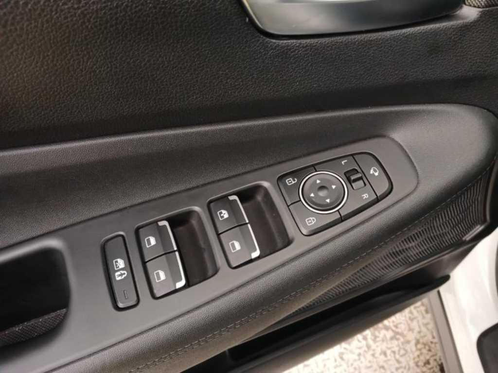 HYUNDAI Santa Fe - Vista 9