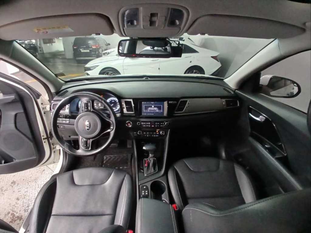 KIA Niro - Vista 6
