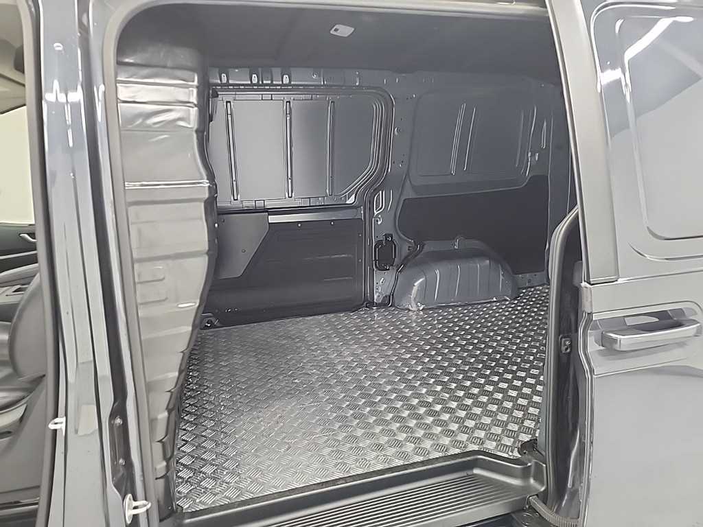 HYUNDAI Staria - Vista 12