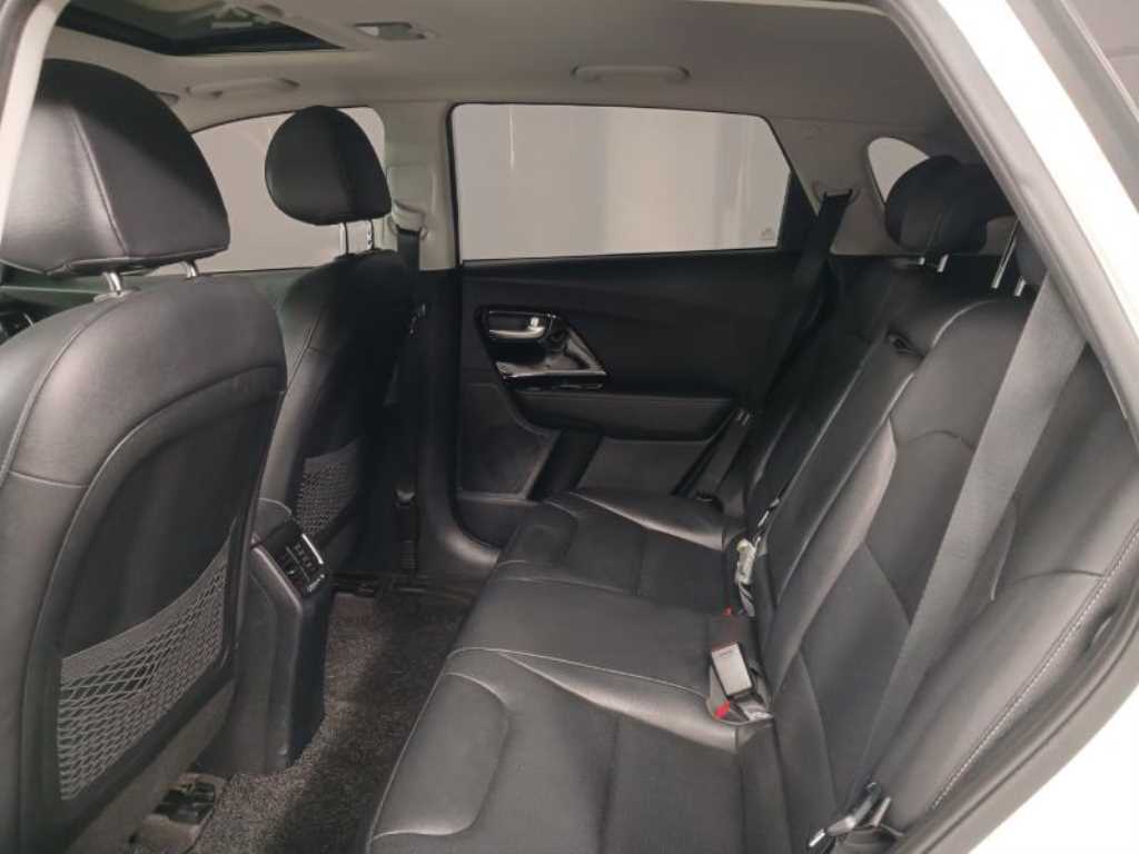 KIA Niro - Vista 8