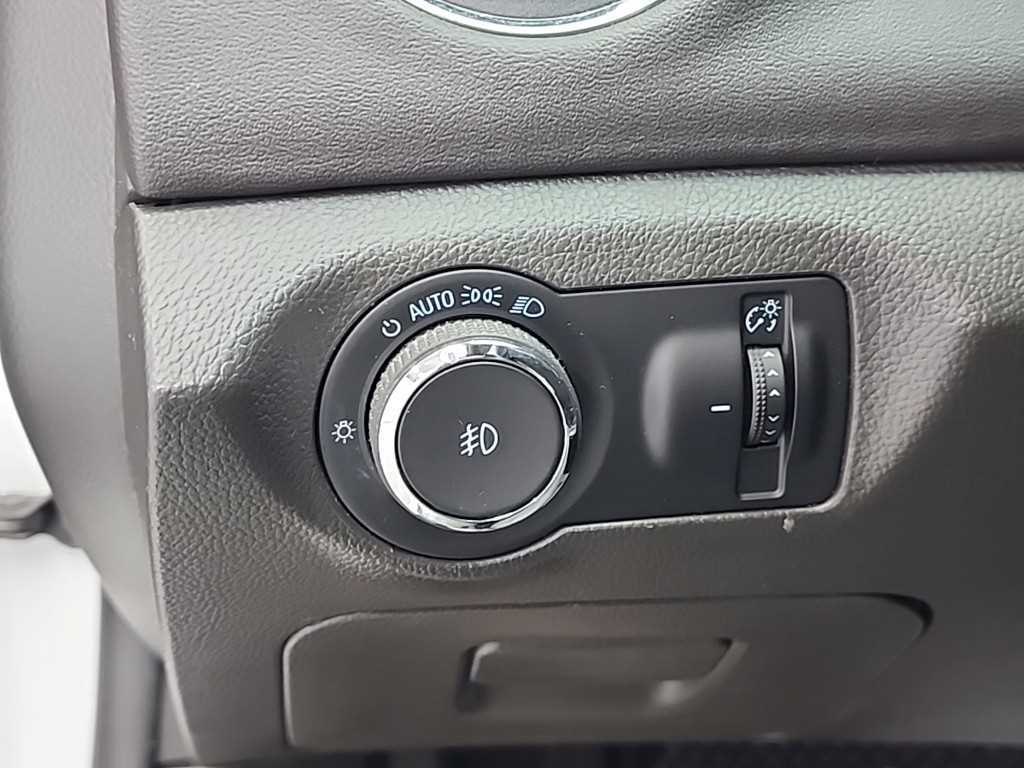 Chevrolet Cruise 2014 Blanco - Importación desde Corea - HF Imports Iquique - Foto 17