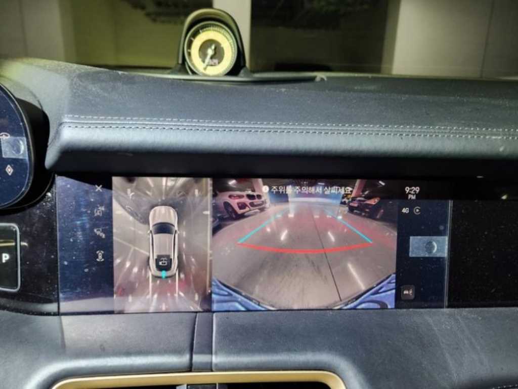 Porsche Taycan - Vista 10