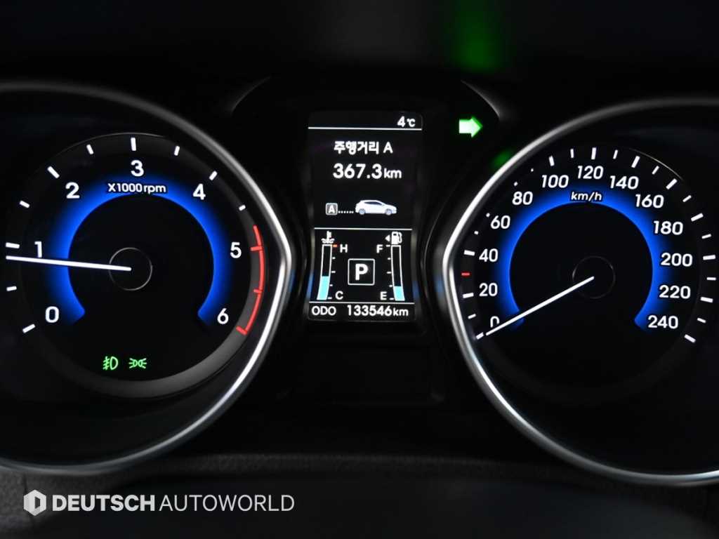 HYUNDAI i30 - Vista 8