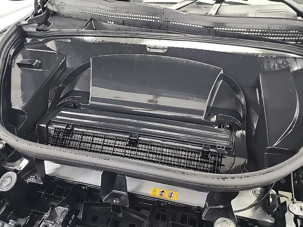 Mercedes Benz EQE - Vista 6