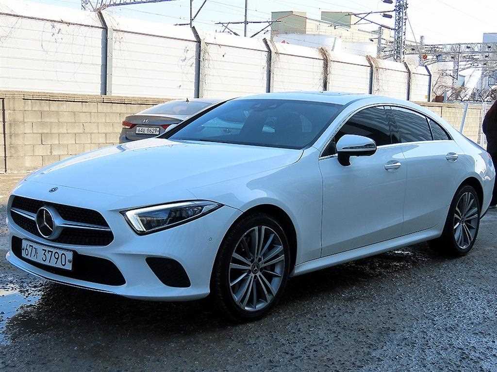 Mercedes Benz CLS Class - Vista 2